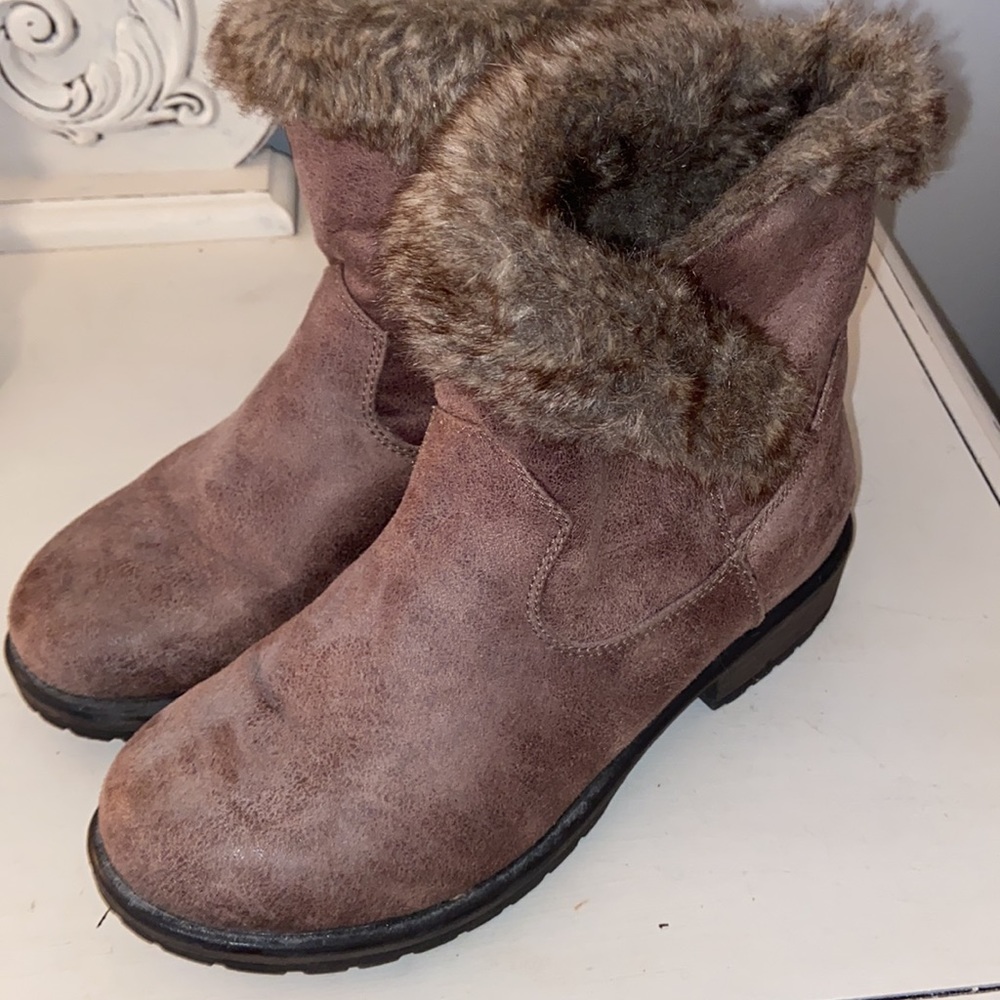 Women’s booties - Picture 2 of 4